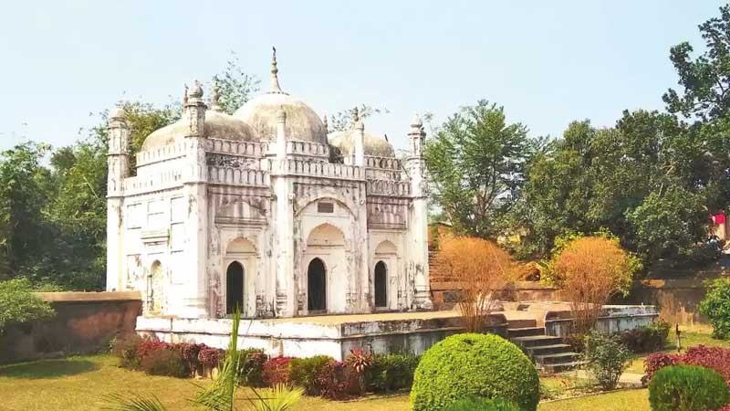 রাজকার্যে হিন্দু-মুসলমানে ভেদাভেদ করতেন না নবাব সুজাউদ্দিন