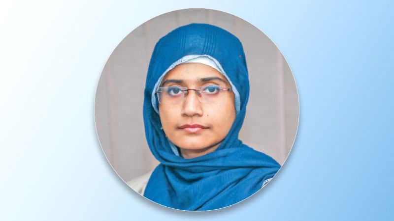 কোন মতাদর্শের পুরুষ সহযোদ্ধাকে আশ্রয় দিচ্ছেন নারীরা তা বাছবিচার করেননি