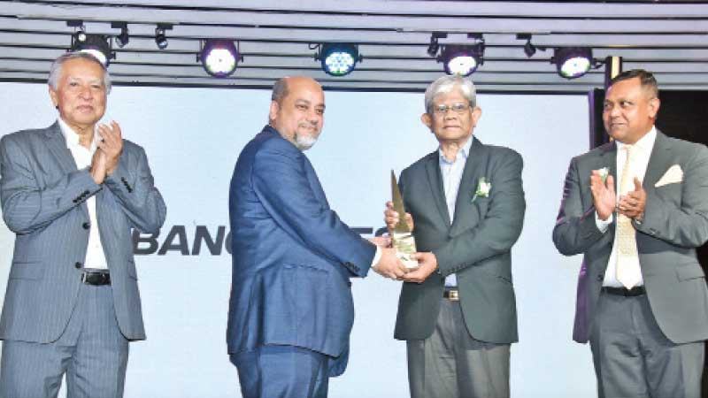সেরা আর্থিক প্রতিষ্ঠান হিসেবে সম্মাননা পেল পূবালী ব্যাংক পিএলসি