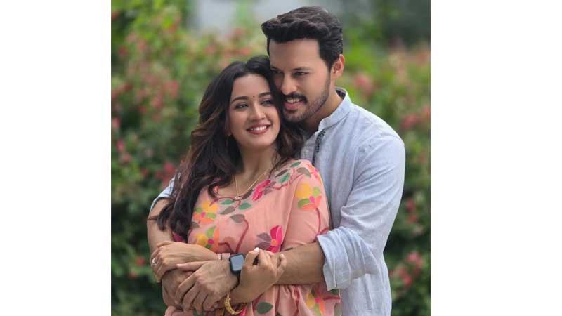 ইউটিউবে সাড়া ফেলেছে ইরফান-আইশার ‘জোছনায় ফেরা’