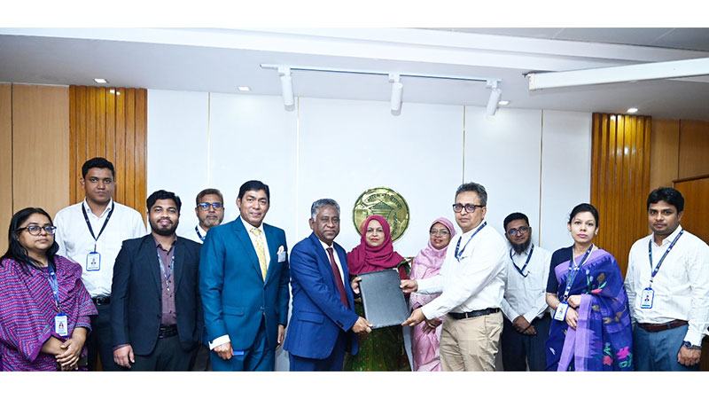 বাংলাদেশ ব্যাংকের দুটি পুনঃঅর্থায়ন স্কিমে অংশ নিতে ঢাকা ব্যাংকের চুক্তি