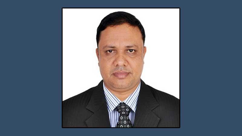 চাকরিতে গ্র্যাজুয়েটদের অলিখিত একটি সুবিধা রয়েছে