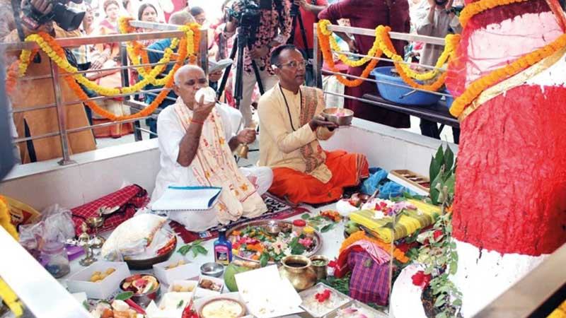 ষষ্ঠী পূজার মধ্য দিয়ে দুর্গোৎসব শুরু