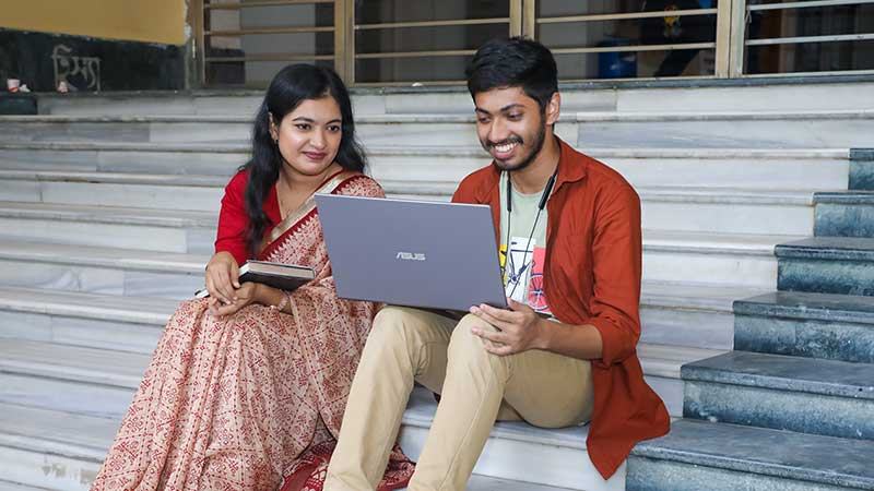 বিশ্ববিদ্যালয় জীবনে অপরিহার্য ডিজিটাল লিটারেসি