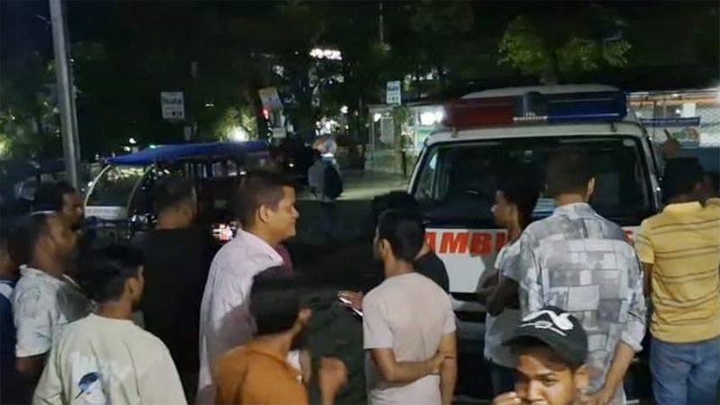 অ্যাম্বুলেন্স আটকে রাখল চালক সিন্ডিকেট,  নবজাতকের মৃত্যু