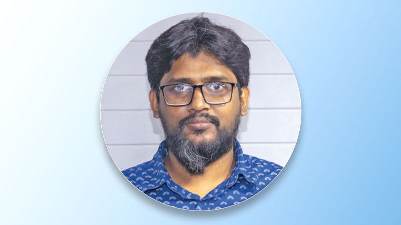 উত্তাল সময়ে তথ্যের বিভ্রাট