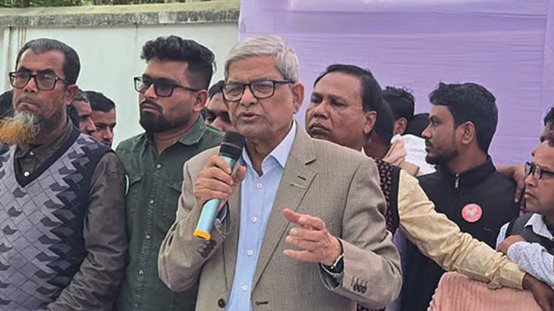 আগে ’৭১ নিয়ে মাফ চান, পরে ভোট চান