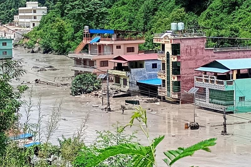 গত এক দশকে বৃহত্তর হিমালয় অঞ্চলে যেসব বড় দুর্যোগ আঘাত হেনেছে