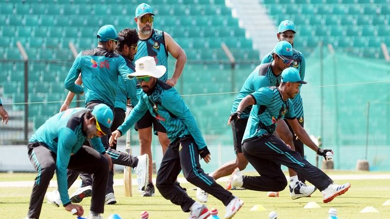 চট্টগ্রামে শান্ত, মিরাজদের সিরিজ বাঁচানোর লড়াই