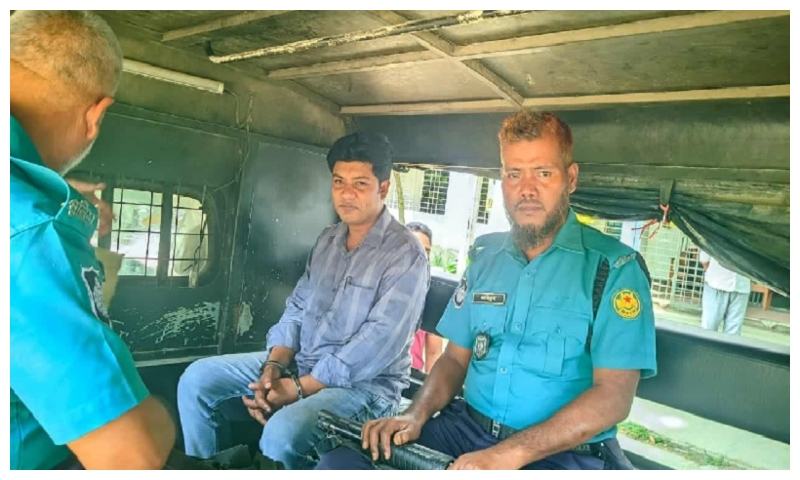 রংপুরে খাদ্য বিভাগের পরীক্ষায় প্রক্সি দিতে গিয়ে ব্যাংক কর্মকর্তা আটক