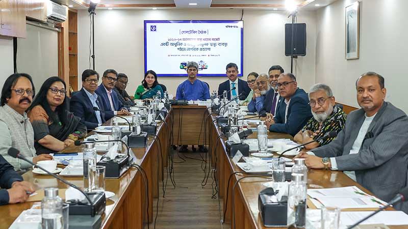 ‘স্বাস্থ্য খাতে শুধু বরাদ্দ বৃদ্ধি নয়, বাজেট বাস্তবায়নের সক্ষমতাও তৈরি করতে হবে’
