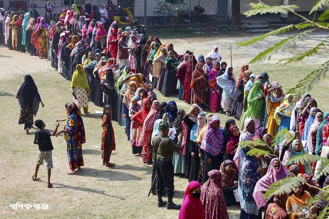 নির্বাচনে নারী ভোটারদের উপস্থিতি
