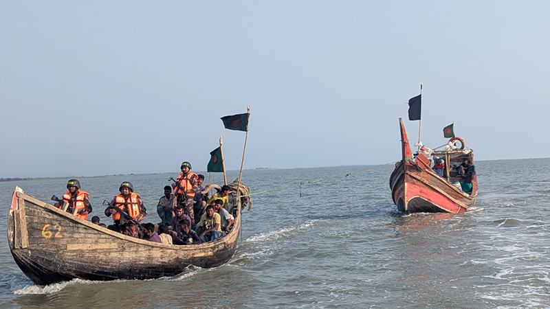আটক ২৬ জেলেকে ফেরত দিয়েছে আরাকান আর্মি