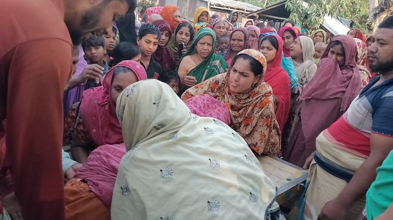 চুয়াডাঙ্গার কার্পাসডাঙ্গায় দ্রুতগতির মোটরসাইকেলের ধাক্কায় এক নারী নিহত