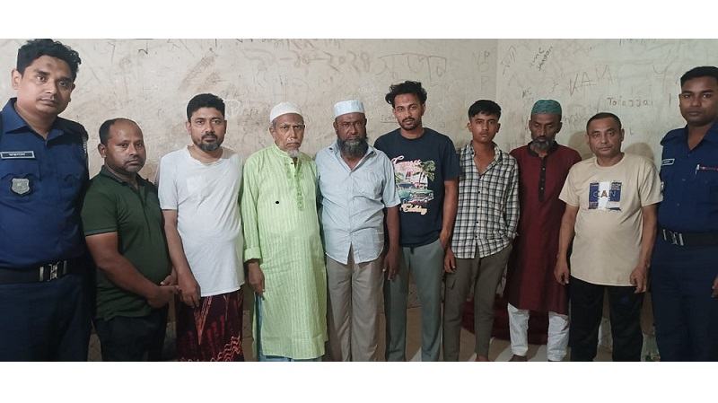 কুমিল্লা মহানগর আওয়ামী লীগের সহ-সভাপতিসহ গ্রেফতার ৮