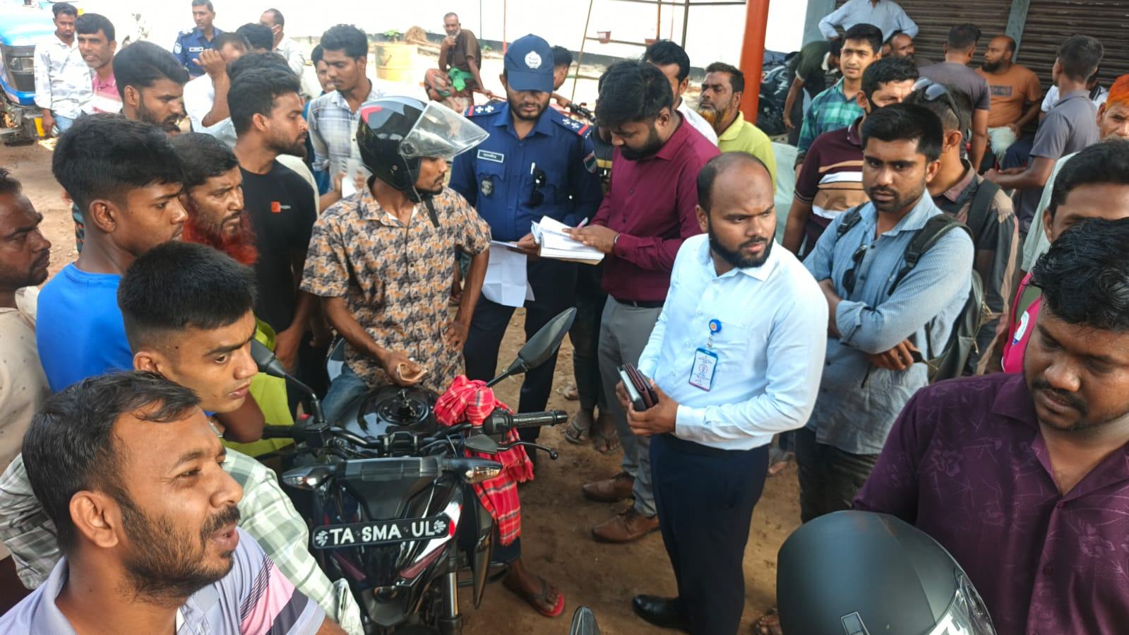 চুয়াডাঙ্গায় তেলের পাম্পে বিশৃঙ্খলা: যুবকের কারাদণ্ড, ৫ জনকে অর্থদণ্ড