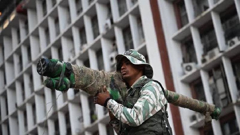 চীন থেকে ক্ষেপণাস্ত্র কিনছে ইরান