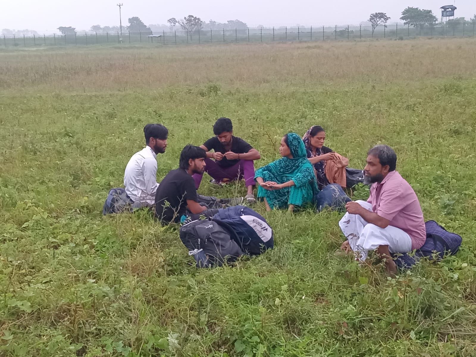দিনাজপুর ও ঝিনাইদহের সীমান্ত দিয়ে ১৫ জনকে পুশইনের চেষ্টা, রুখে দিল বিজিবি
