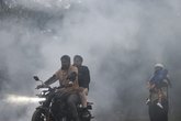 ধোয়া-দূষণে বিপর্যস্ত নগরবাসী