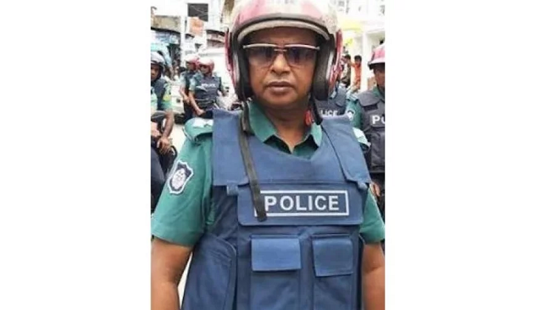 কেএমপির উপ-পুলিশ কমিশনার কামরুজ্জামানের বিরুদ্ধে মামলা