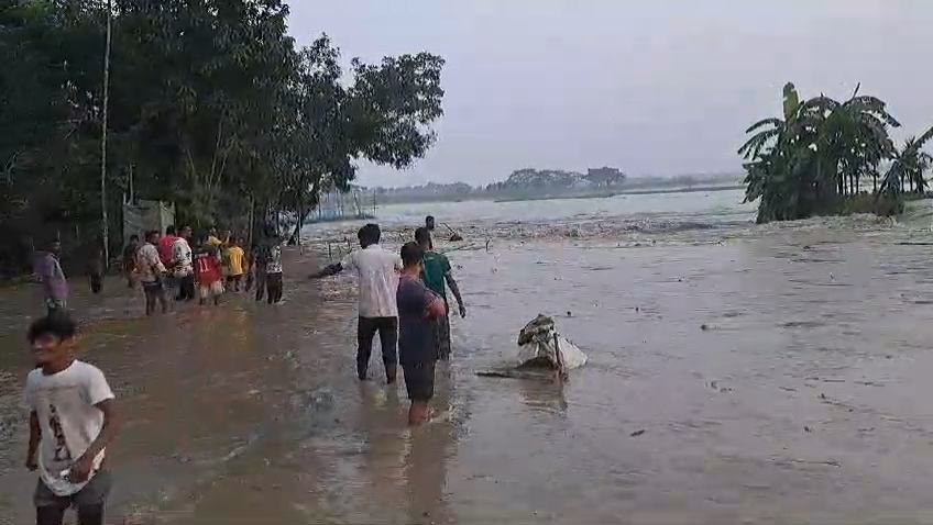 নেত্রকোনায় বন্যায় ২৩৫টি প্রাথমিক ও মাধ্যমিক বিদ্যালয় বন্ধ