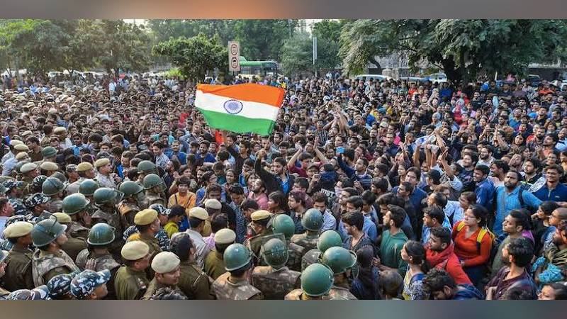 প্রশ্নপত্র ফাঁস ঠেকাতে ‘ফাস্ট-ট্র্যাক’ আদালতের ঘোষণা মোদির, আন্দোলনকারীদের প্রত্যাখ্যান