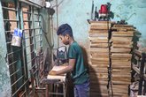 নিপুণ হাতে তৈরি হচ্ছে রিহাল