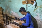 নিপুণ হাতে তৈরি হচ্ছে রিহাল