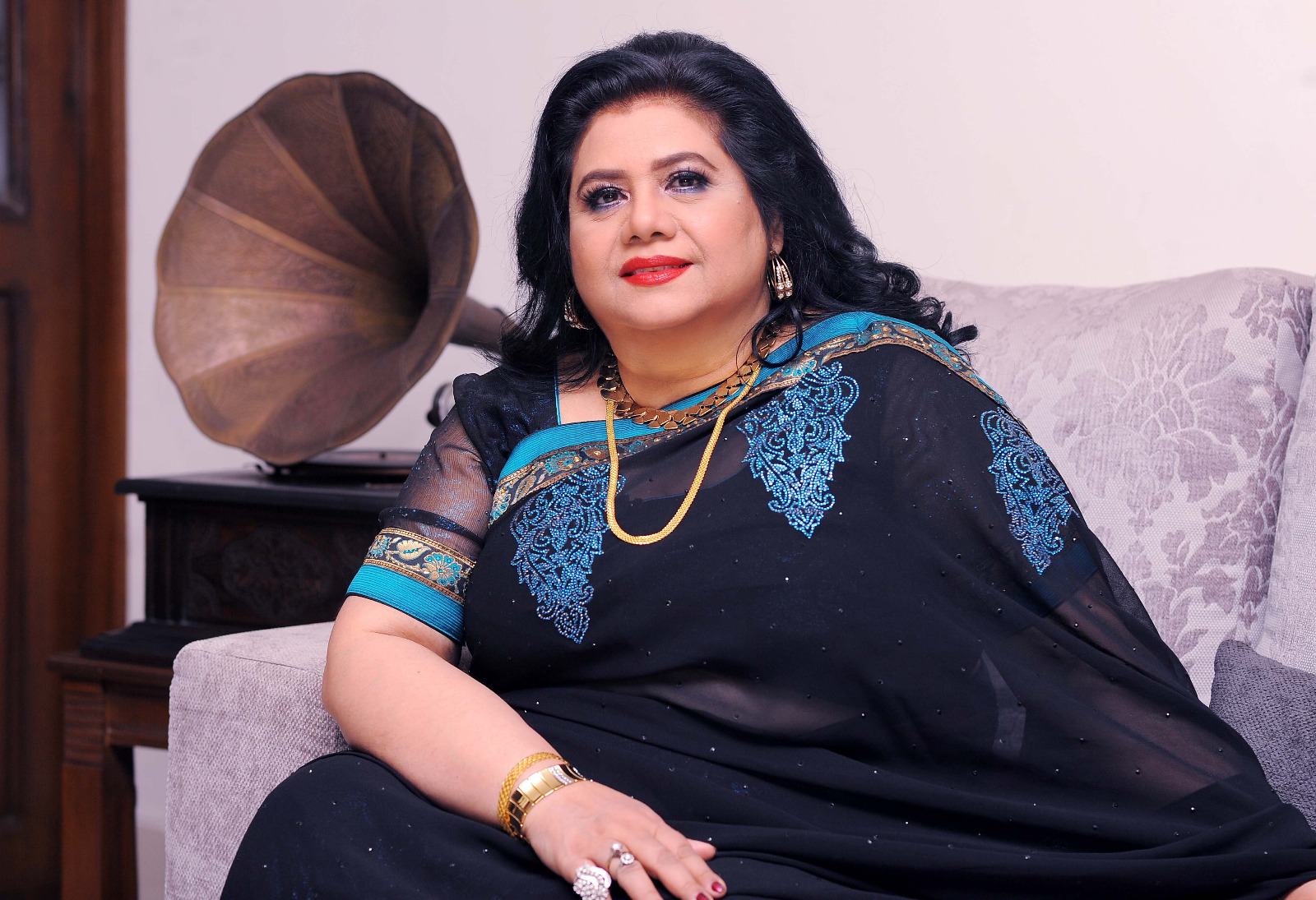 অস্ট্রেলিয়ায় দুটি শোয়ে গাইবেন রুনা লায়লা