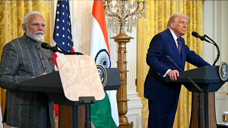 যুদ্ধবিমান ও জ্বালানি বিক্রির প্রস্তাব ট্রাম্পের, লাভজনক বাণিজ্য চুক্তির তাগিদ মোদির