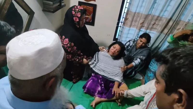 কুমিল্লায় চাকরি করতে আসছি, এটাই কি আমার অন্যায়?