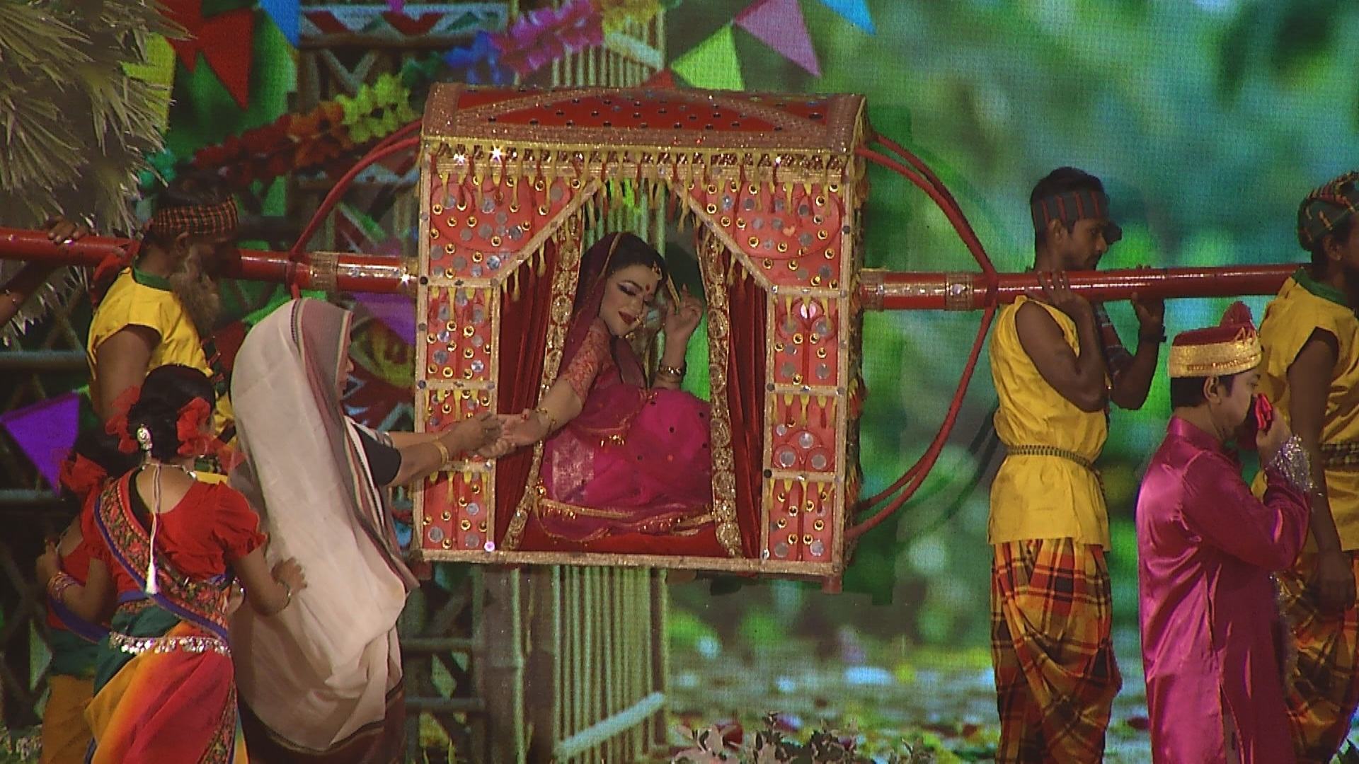 মাছরাঙায় ‘নকশী কাঁথার মাঠ’