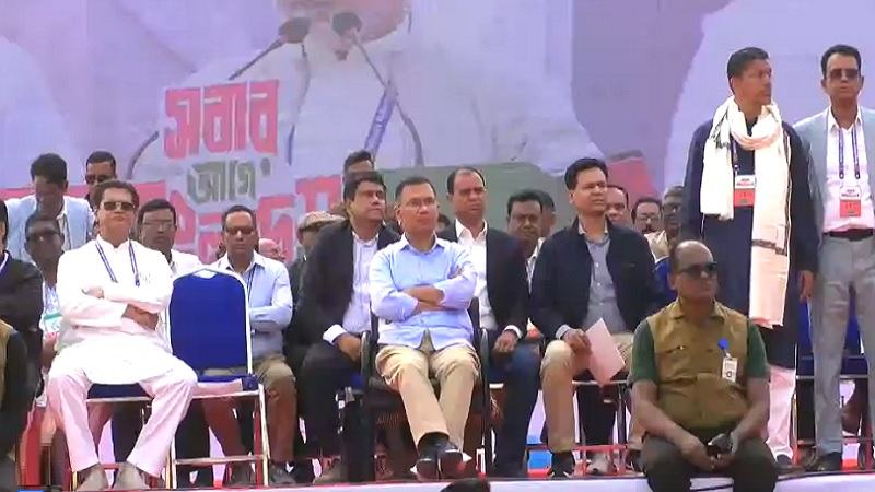 খুলনায় পৌঁছেছেন তারেক রহমান, যোগ দিয়েছেন জনসভায়