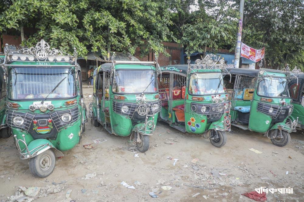 রাজধানীতে অনিবন্ধিত সিএনজি অটোরিকশার অবাধ চলাচল
