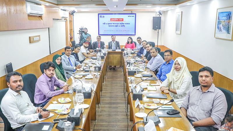 নারী ও যুবদের ক্ষমতায়ন নিশ্চিতে সরকারের পদক্ষেপে পরিবর্তন জরুরি