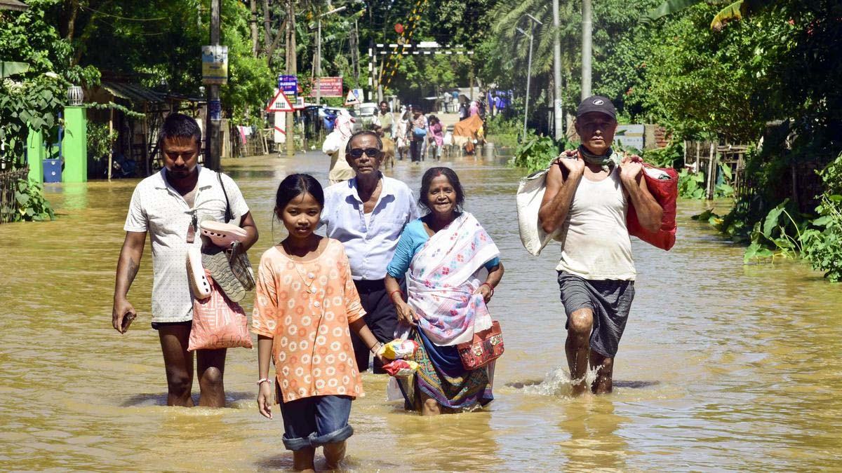 আসামে ভয়াবহ বন্যা,  মৃতের সংখ্যা বেড়ে দাঁড়াল ৩১