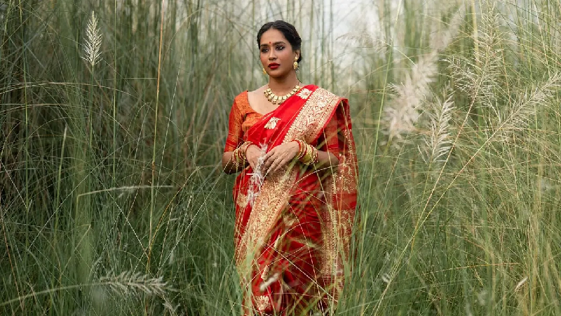 চলচ্চিত্র অনুদান কমিটি থেকে পদত্যাগ করেছেন মম