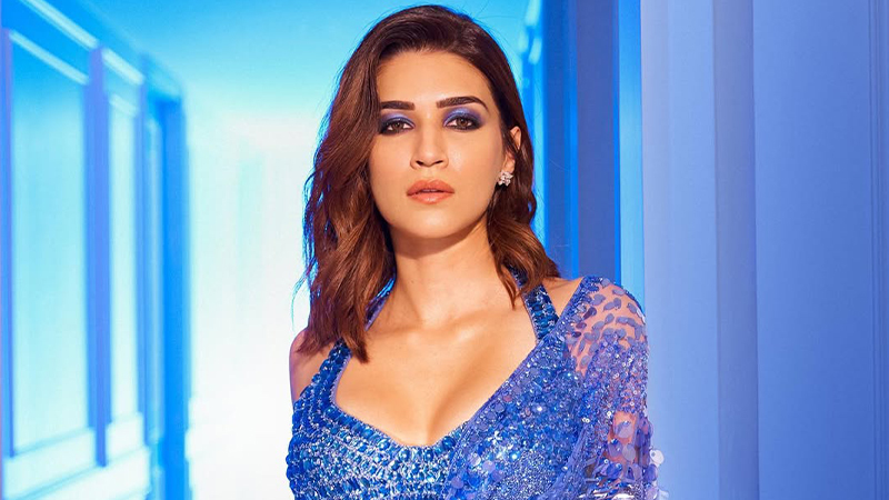 ক্যারিয়ারে নতুন অভিজ্ঞতায় কৃতি শ্যানন