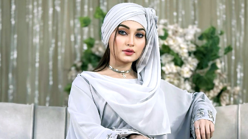 ইন্ডাস্ট্রি থেকে বিদায়ের ঘোষণা অভিনেত্রী রাজ  রিপার