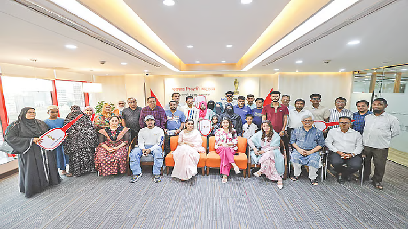 পুরস্কার জিতলেন টাঙ্গাইলের মেহজাবীন