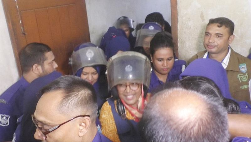 সাবেক হুইপ গিনির জামিন আবেদন স্থগিত, কারাগারে পাঠানোর নির্দেশ
