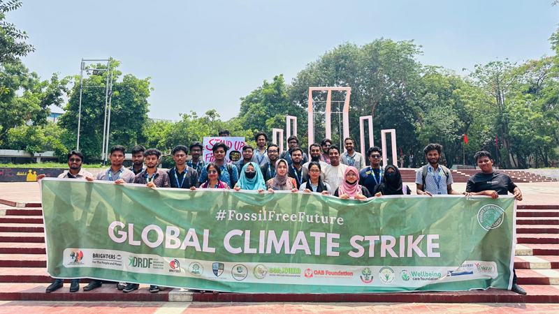 সবুজ ক্যাম্পাসের স্বপ্ন থেকে বৈশ্বিক জলবায়ু আন্দোলন