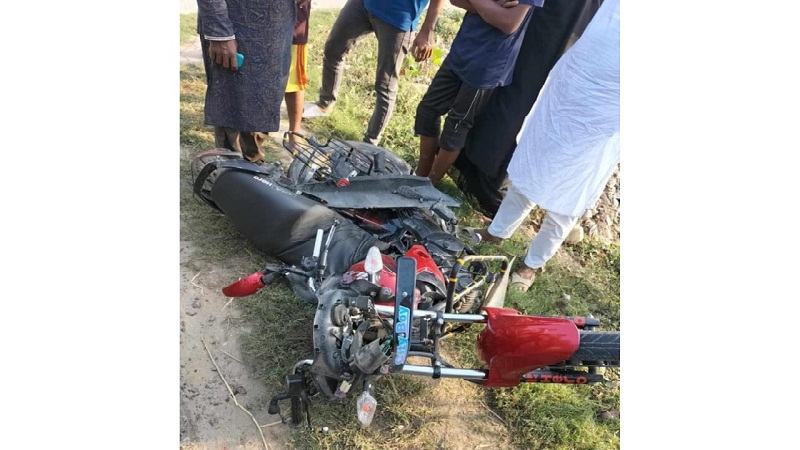 দিনাজপুরে ট্রাক চাপায় দুই বন্ধুর মৃত্যু