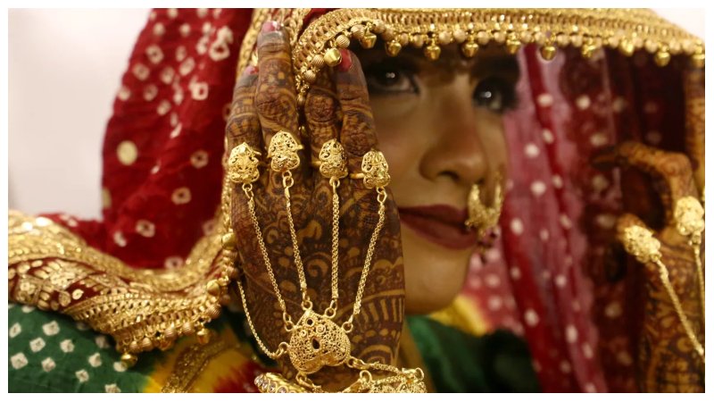 আভরণ নয়, উত্তরাধিকার—স্বর্ণবিনিয়োগে এগিয়ে দক্ষিণ এশীয় নারীরা (1)