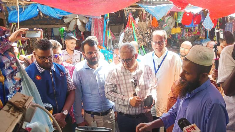 অস্বাস্থ্যকর ড্রামে ভোজ্যতেল সংরক্ষণ, তিন প্রতিষ্ঠানকে দেড় লাখ টাকা জরিমানা