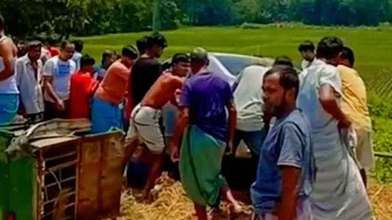 শিবপুরে প্রাইভেটকারের মুখোমুখি অটোরিকশা, নিহত দুই