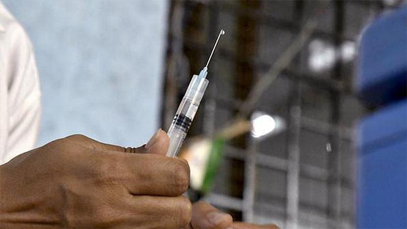 ভারতে প্রথম ডেঙ্গু টিকার অনুমোদন, নিতে পারবেন ৪-৬০ বছর বয়সীরা
