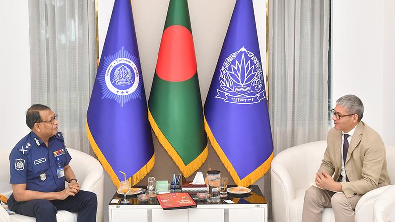 আইজিপির সঙ্গে ইউনেস্কো প্রতিনিধির সাক্ষাৎ