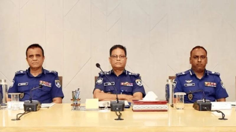 সততা ও নিরপেক্ষতার সঙ্গে নতুন পুলিশ কর্মকর্তাদের দায়িত্ব পালনের আহ্বান আইজিপির