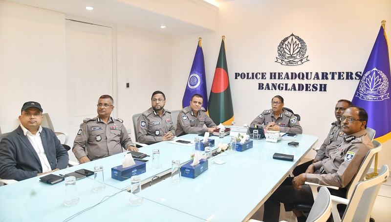চাঁদাবাজি ও ছিনতাই প্রতিরোধে কঠোর ব্যবস্থা নিতে হবে: আইজিপি